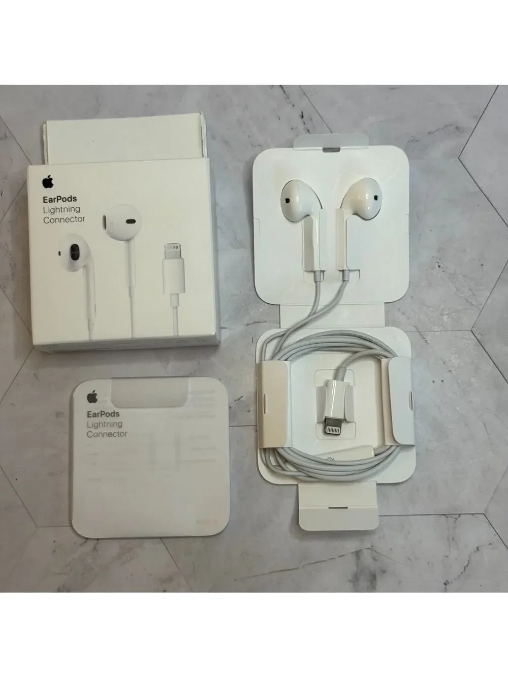 EarPods Headphones with Lightning Connector Wired Ear Buds iPhone New Open Box